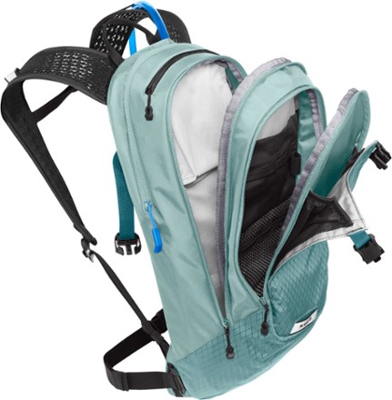 CamelBak M.U.L.E. 12 Hydration Pack 100 fl. oz. - Women's 4