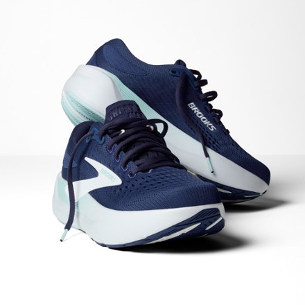 Brooks Ghost Max 3 Road-Running Shoes - Women's 6