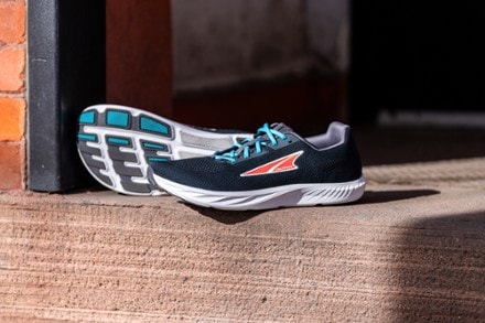 Altra Escalante 4 Road-Running Shoes - Men's 6