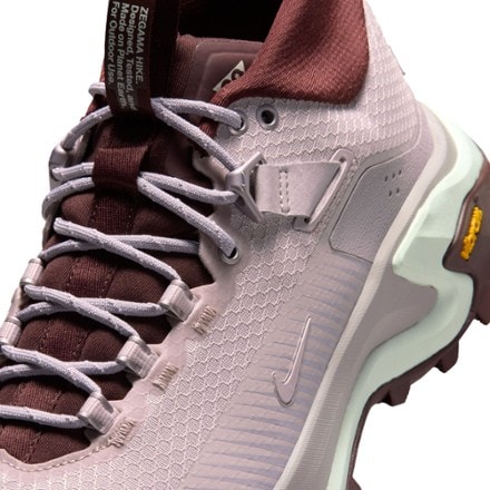 Nike ACG Zegama Hike Hiking Shoes - Women's 7