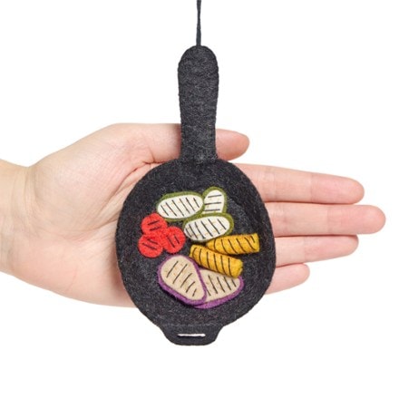 Craftspring Grilled Veggies Skillet Ornament 3