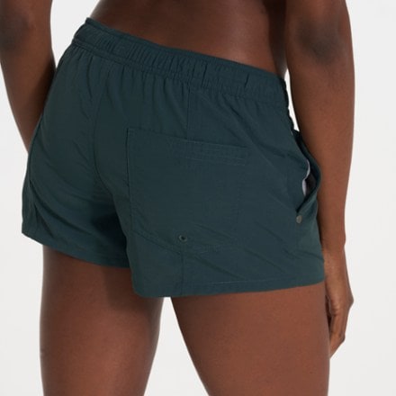 Vuori Sunwashed Shorts - Women's 5