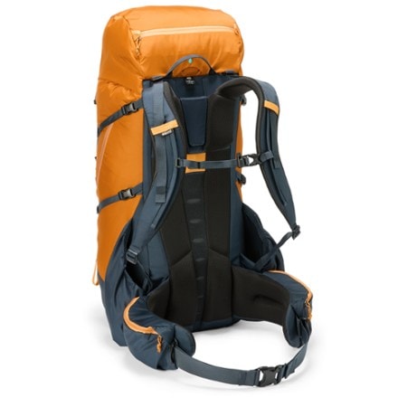 REI Co-op Trailmade 60 Pack - Men's 4