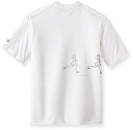 Rear view White t-shirt