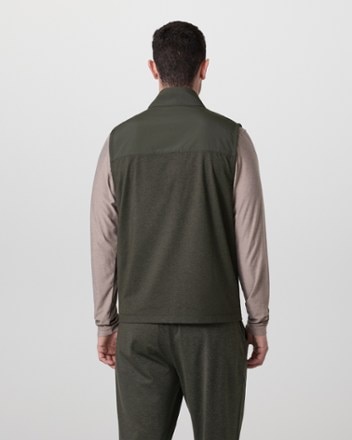 Vuori Sunday Element Vest - Men's 2