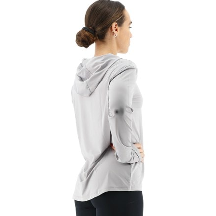TYR SunDefense Hooded Shirt - Women's 3