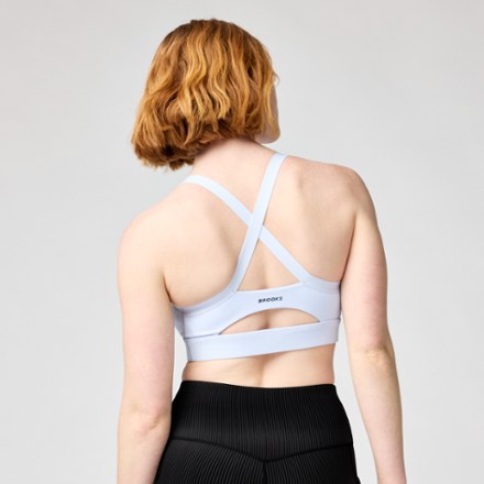 Brooks Luxe Strappy Bra 1