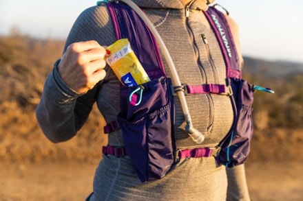 Nathan Trail Mix 12 L Hydration Vest - Women's 3