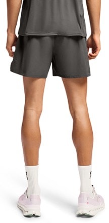 On Essential 5" Shorts - Men's 1