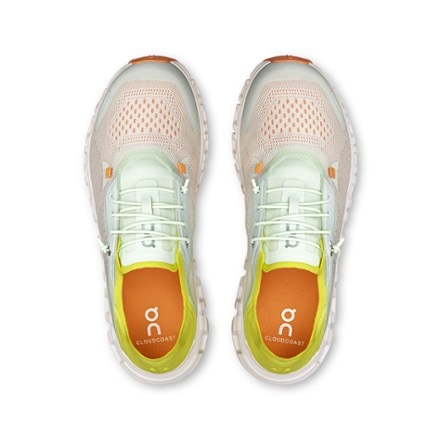 On Cloud 6 Coast Shoes - Women's 4