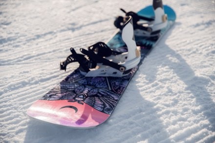 GNU Ladies Choice Snowboard - Women's - 2023/2024 4