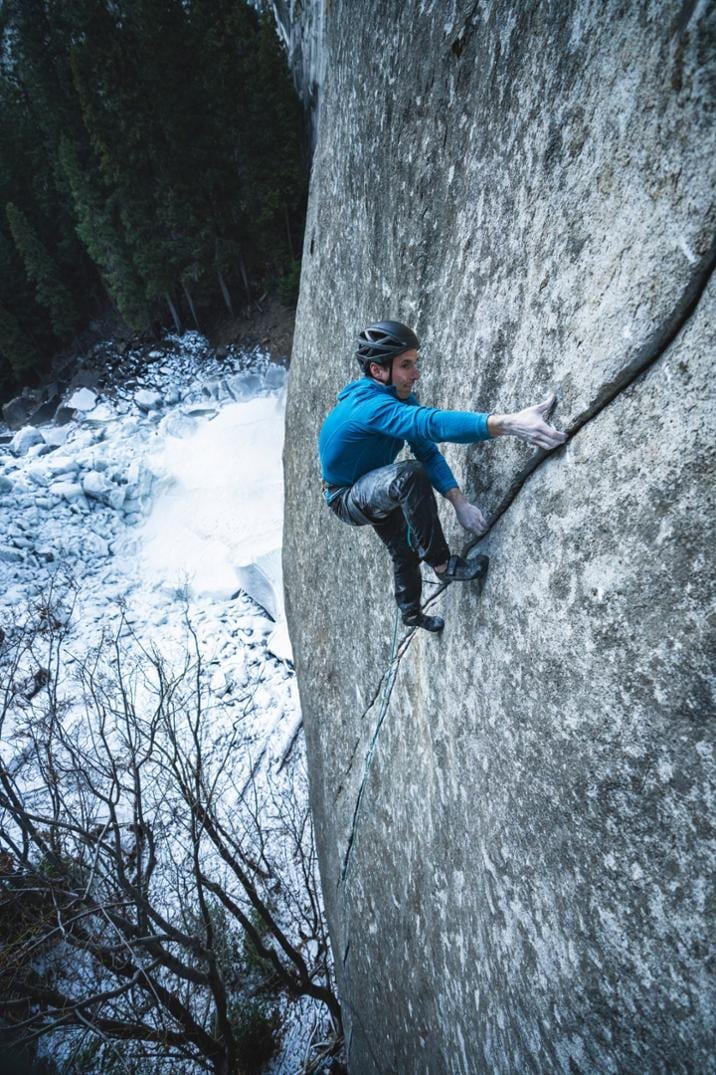 Location Image for Vapor Climbing Helmet