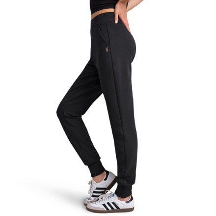 RHONE DreamGlow Tapered-Leg Pants - Women's 4