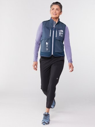 The North Face Trailwear Winter Flash Vest - Women's 3