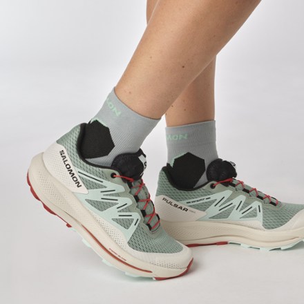 Salomon Pulsar Trail-Running Shoes - Women's 6