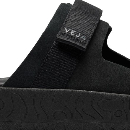 VEJA Arpoador Suede Sandals - Women's 2