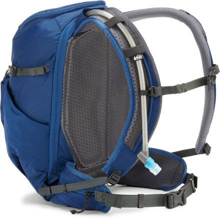 REI Co-op Link 15 L Hydration Pack 7