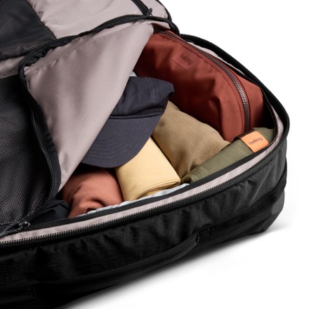 Bellroy Lite Carry-On 8