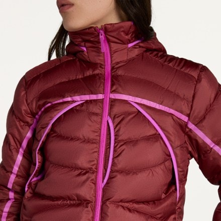 SENIQ Wildpuff Down Hoodie - Women's 5
