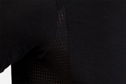 Brooks Further T-Shirt - Men's 4