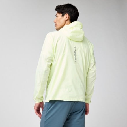 Brooks Canopy Packable Jacket - Men's 1