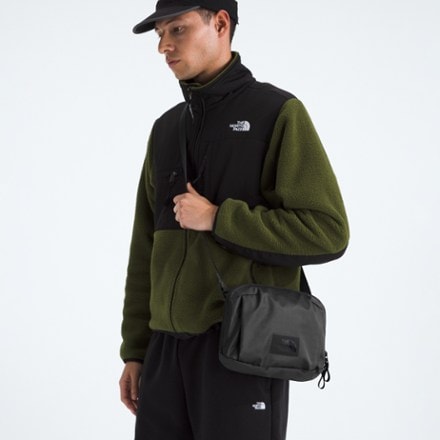 The North Face Base Camp Voyager Pro Crossbody Bag 3