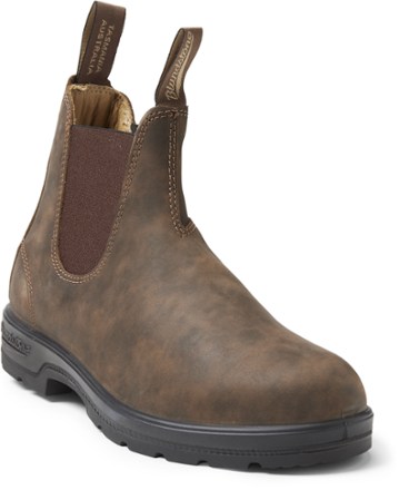 Blundstone Classic Chelsea Boots 3/4 front view (Rustic Brown)