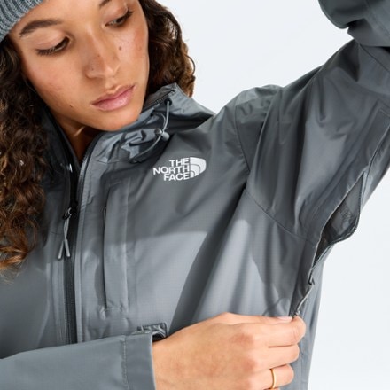 The North Face Alta Vista Rain Jacket - Women's 4