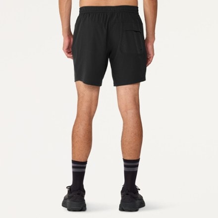 Vuori Kore Breathe Lined 7" Shorts - Men's 2