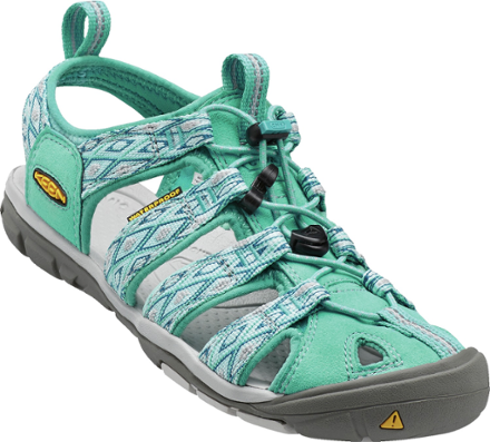 keen clearwater sandals uk