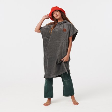 Slowtide The Digs Changing Poncho 5