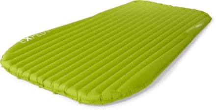 Exped Ultra 3R Duo Sleeping Pad 3/4 view (Lichen)