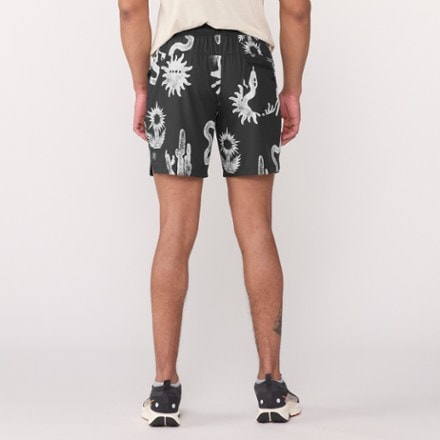 Roark Serrano 7" Shorts - Men's 3