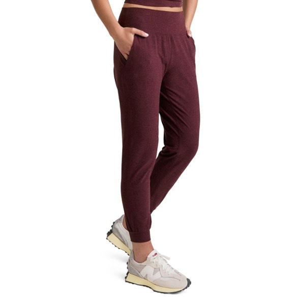 On Body Image of color Midnight Burgundy Heather