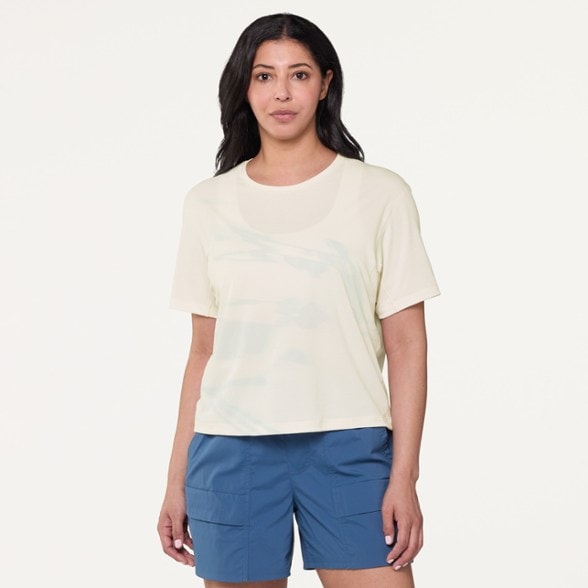 Model info: Height: 5' 6" | Chest: 34" | Waist: 28" | Wearing size: M
