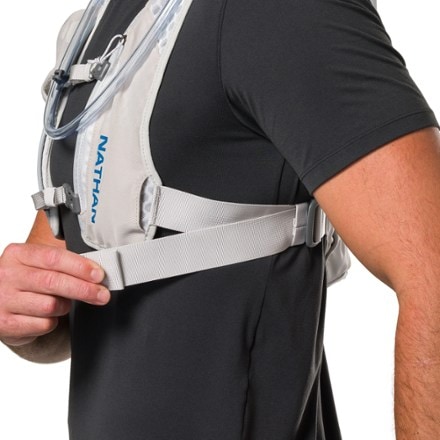 Nathan QuickStart 3.0 4 L Hydration Vest 5