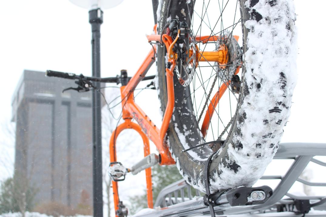 Location Image for Trio Fork 1 Bike Roof Mount