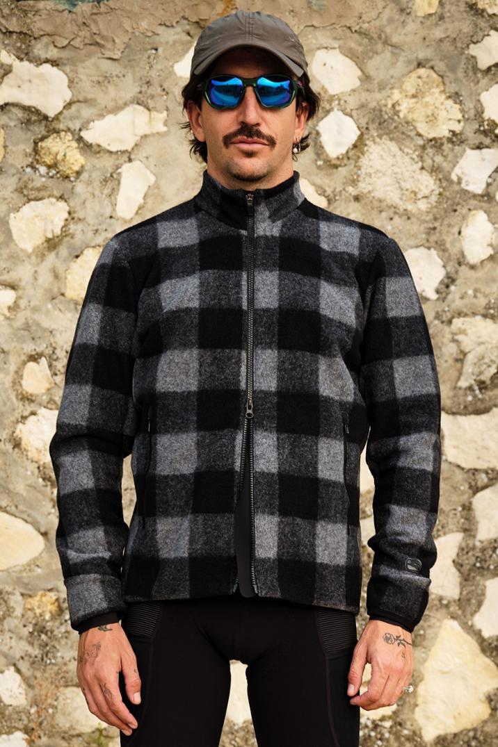 Location Image for Beyond Gravel Fleece Cycling Jacket