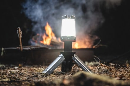 Coast EAL75R 2000 Lumen Voice-Control Rechargeable Telescoping Lantern 8