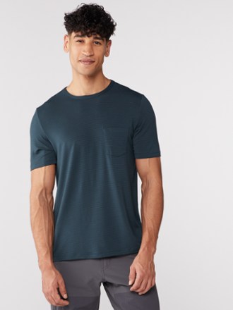Vuori Linear T-Shirt - Men's 1