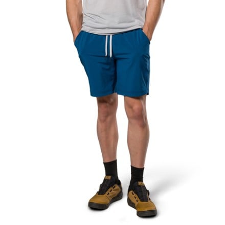 PEARL iZUMi Canyon Active Bike Shorts - Men's 1