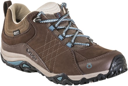 oboz sapphire low waterproof hiking shoes women's