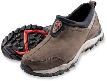 mens winter clogs