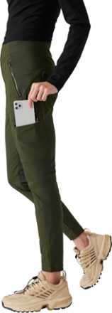 Athleta Headlands Hybrid Cargo II Tights - Women's 3