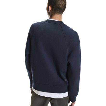 On Focus Tech Crew Sweatshirt - Men's 6