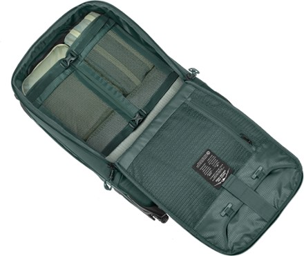 Eagle Creek Tarmac XE 2-Wheel 35 L International Carry-On Wheeled Luggage 8
