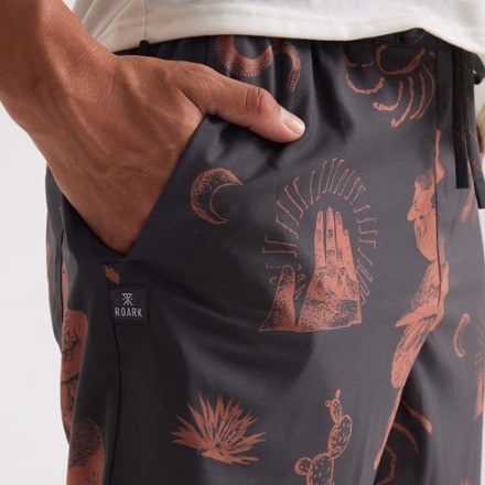 Roark Serrano 7" Shorts - Men's 4