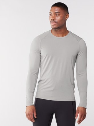 Long sleeve deals running shirt