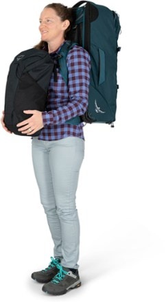 Osprey Fairview 65 Wheeled Travel Pack - Women's 2