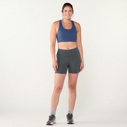Janji Pace 5" Shorts - Women's 5